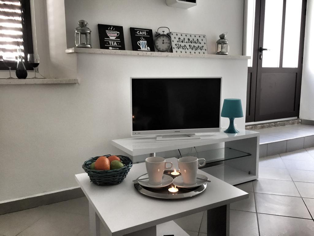 Apartment Estera เยลซา ภายนอก รูปภาพ