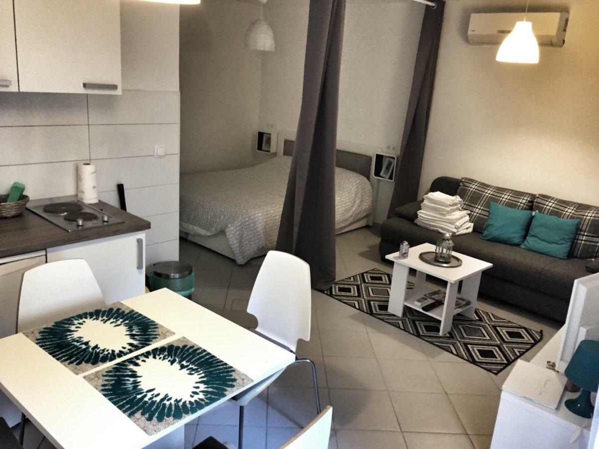 Apartment Estera เยลซา ภายนอก รูปภาพ