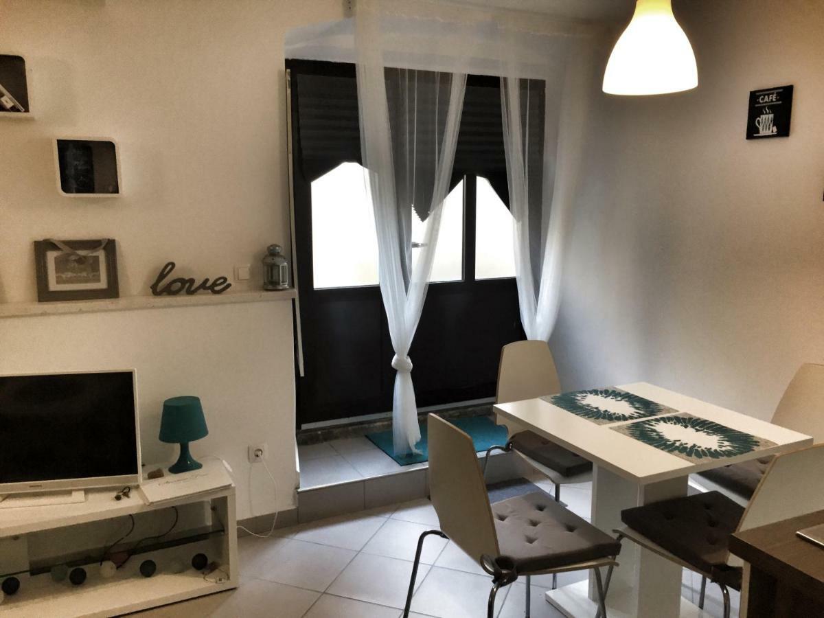 Apartment Estera เยลซา ภายนอก รูปภาพ